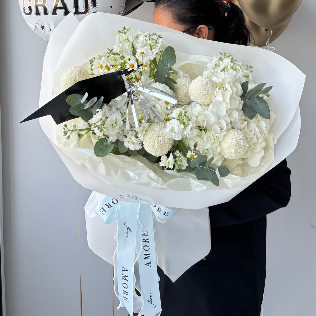 White Graduated Bouquet