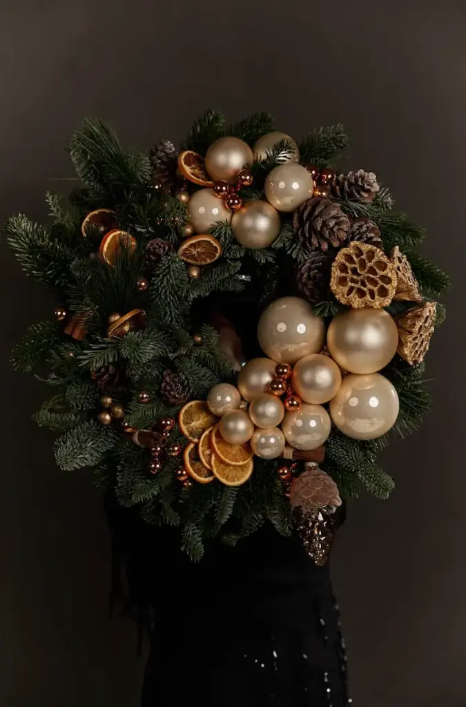 "Frosted Champagne" Wreath (large)