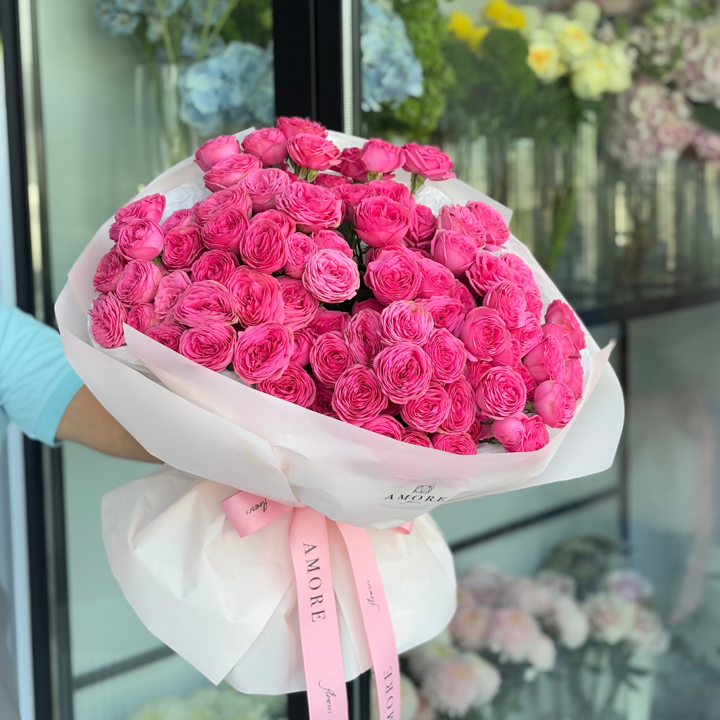 19 Spray Rose Giselle